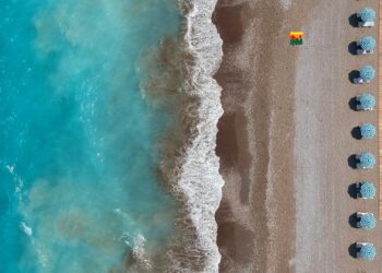 Canoni irrisori e balneari smemorati: buco di 3 milioni. E la Regione li premia