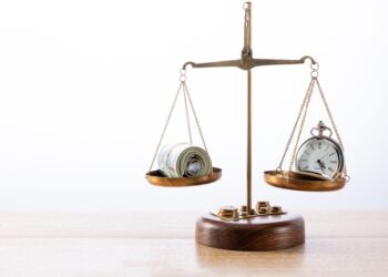 Fondi gruppi, la beffa della prescrizione costata alla Regione 3 milioni. Corte dei conti schizofrenica: stesso giudice, stessa norma, sentenze opposte