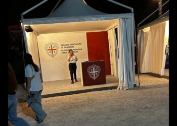 70mila euro per uno stand deserto, il flop della Regione alla festa del Fatto